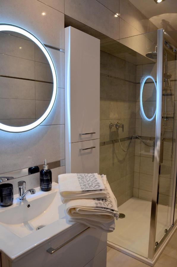 Apartament Deluxe 1 奥斯威辛 外观 照片